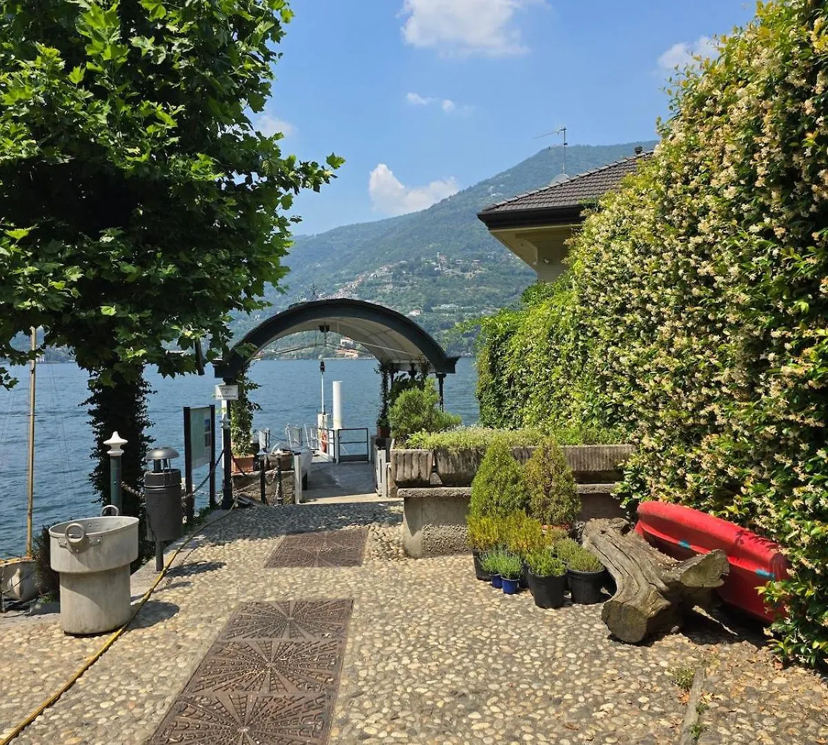 Ferienhaus Le Allegre Comari Di Nesso, Casa E Benessere