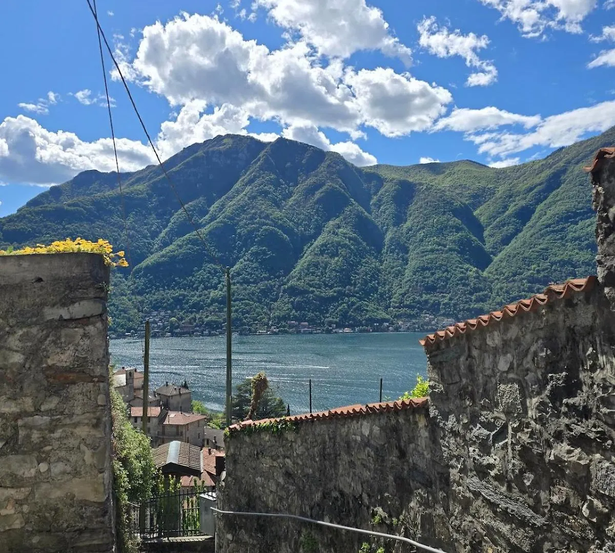 Ferienhaus Le Allegre Comari Di Nesso, Casa E Benessere