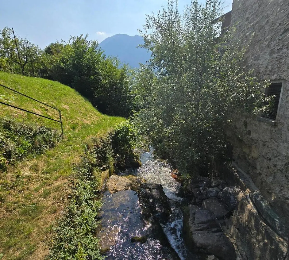 Le Allegre Comari Di Nesso, Casa E Benessere Nesso